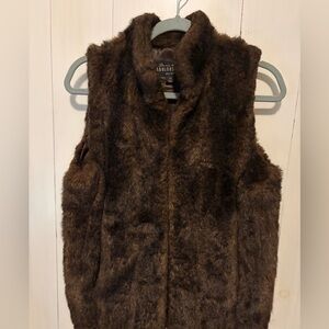 Donna slayers faux fur hook vest